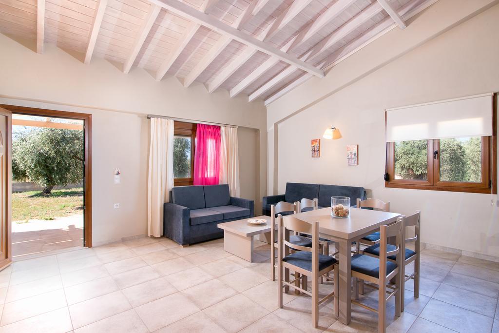 Olive Land Villas Limenaria  Værelse billede