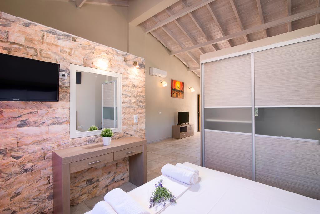 Olive Land Villas Limenaria  Værelse billede